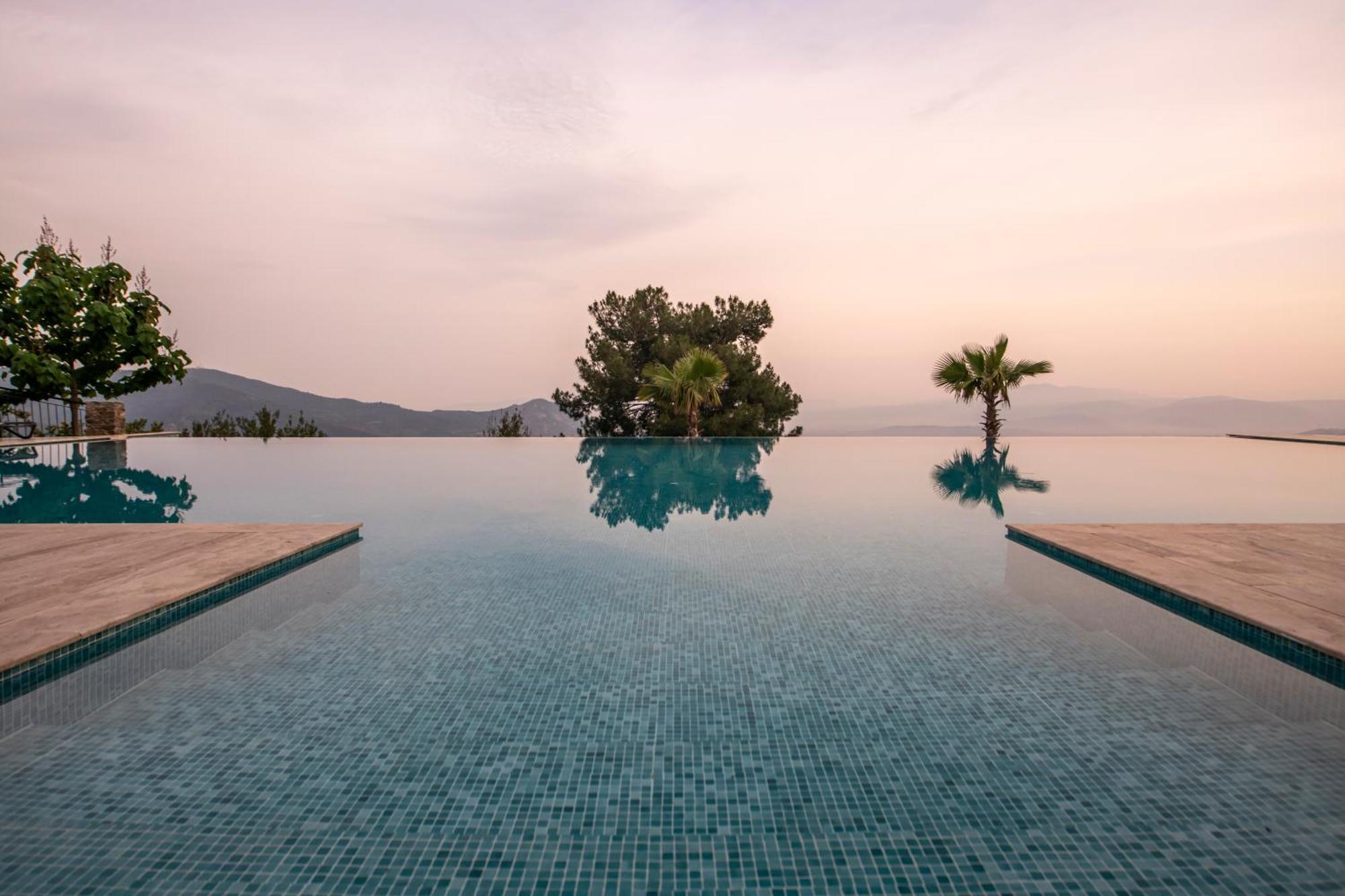 Ephesus Retreat Hotel Izmir Exterior photo